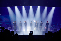 엔하이픈, ‘위버스콘 페스티벌’ 압도한 헤드라이너…떼창·함성 쏟아졌다