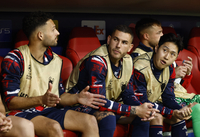 박지성 이후 17년만 챔스 우승+손흥민과 UEFA 클럽대항전 동반 정복…‘5연속 결장’에도 이강인, 韓 선수 새 지평 열다