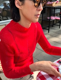 ‘빨간옷이 죄?” 카리나→빈지노→홍진경까지…2찍 프레임에 설전!