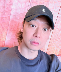 ‘맑눈광 인증?’ 박유천, 듬성듬성 수염에 희번덕 눈빛 [★SNS]