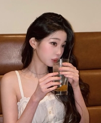 “수박 우롱차 어디?” 장원영 한마디에 품절사태…대만도 ‘원영앓이’