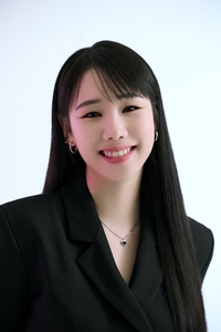 유성은, 임창정·송가인과 한솥밥 먹는다…제이지스타와 전속계약