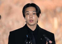 ‘승부→하이파이브’ 유아인의 숨길 수 없는 존재감이 뼈 아프다 [SS무비]