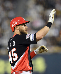 부상 복귀 후 3G ‘연속 안타’…KIA ‘천군만마’ 위즈덤 “팀 에너지 좋다” [SS시선집중]