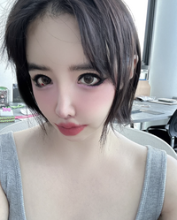 박봄, 2NE1 미국 공연 불참 후 직접 “사무실에서 놀고 있는 중!”