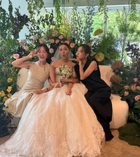 ‘♥훈남 사업가’ 미쓰에이 민, 행복 가득 결혼식 현장…지아·페이도 참석