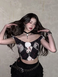 장원영, 고혹적인 매력 발산 ‘인형 비주얼’ 시선 강탈