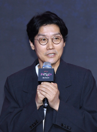 ‘오징어 게임3’ 황동혁 감독, 박성훈·박규영 논란에 “누구나 실수한다” [SS현장]