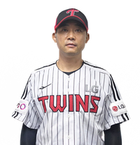 강동우 코치, LG 2군 타격 코치로 합류