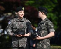 [포토] BTS 정국-지민 ‘늠름한 모습으로 전역’