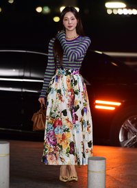 모델 이시안, 꽃이 도착했네~ [포토]