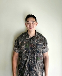 케빈오, ♥공효진 품으로…17일 만기 전역