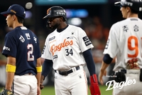 ‘손등 부상’ 플로리얼, ‘재활 선수’ 등록→6주간 이탈…한화 “대체 외인 영입 진행 중” [SS메디컬체크]