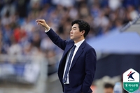 10점 차 선두인데 “독주 맞나요?” 인천 윤정환 감독의 반문 “승격 결정될 때까지 안일하면 안 돼”[현장인터뷰]