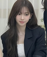 에스파 카리나, 친언니 결혼식 참석…‘민폐 하객’ 등극한 여신 미모