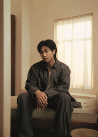 글로벌 예술가 RM “함께 미술작품 보실래요?”…삼성 아트 TV 홍보대사 선정