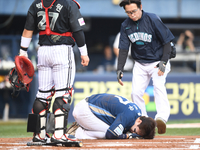 NC 박건우, 아찔했던 ‘헤드샷’→광대뼈 부기로 검사 예정…에르난데스는 ‘자동 퇴장’ [SS메디컬체크]