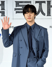 연극 ‘지킬앤하이드’ 배수빈, 1인 15역으로 ‘천의 얼굴’ 증명…“발가벗는 심정으로 도전” [SS인터뷰 ①]