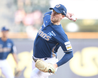 이세영, 한파 잊은 미니스커트 패션... 아찔한 각선미 과시