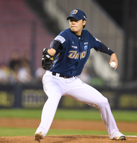 [포토] 김영규 ‘승리를 지켜라’