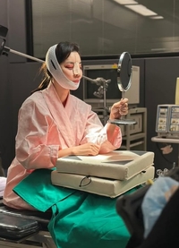 대작 울린 흥행 미스터리, 신명…15억으로 60만명 돌파한 이유?