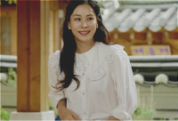 카메라 앞에서 양말 신는 배우, 그의 이름은 고소영