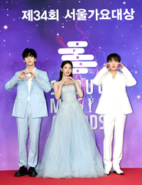 [포토]서울가요대상의 3MC 강승윤-미연-수빈