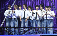 [포토]크래비티, 서울가요대상 베스트 퍼포먼스상 수상