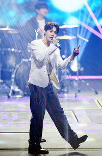 [포토] NCT 도영, ‘베스트 솔로상’ 수상자의 무대