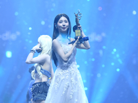 [포토] 아이들 미연 ‘대상 받았어요’