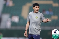 “포스터에 들어간 11명 중 8명이 부상, 다른 팀 생각할 겨를도 없다” 전남 김현석 감독의 고민[현장인터뷰]