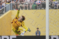 ‘빛바랜 선방쇼’ 조현우 “10개 정도 막으려고 했는데 아쉽다…도르트문트? 2018년 독일전처럼” [SS이스트러더퍼드 현장]