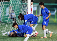 [포토]강원도립대 이수민, 동점골의 ‘고통’