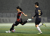 [포토]포항여전고 한국희의 중거리슛