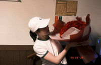 ‘이도현♥’ 임지연, 곰신 탈출 후 꽃다발 자랑…35번째 생일에 함박웃음 [★SNS]