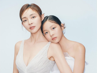 훌쩍 큰 추사랑, 톱모델 엄마 야노 시호와 ‘붕어빵 미모’ 과시