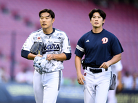 [포토] 3회 손가락 부상으로 교체되는 최원준