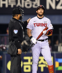 2년 연속 ‘3할 타율’ 효자 외인이었는데…오스틴 ‘부진’→LG 공격도 ‘주춤’ [SS시선집중]