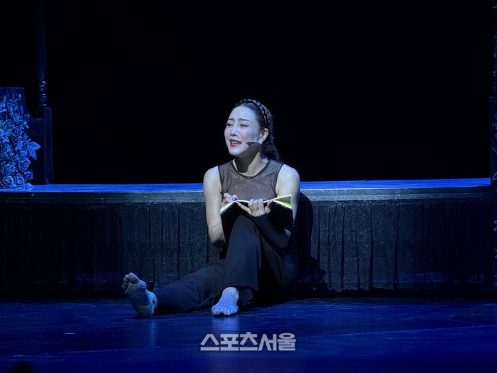 Kim So-hyang singing 'Diego' in the musical 'Frida'
