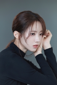 걸그룹 ‘우주소녀’ 출신 배우 이루다, 영화 ‘디 아더 사이드’로 스크린 데뷔해