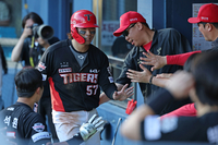 ‘1번’ 고종욱, 3안타 ‘폭발’→KIA, LG 꺾고 주말 3연전 ‘위닝시리즈’ [SS잠실in]