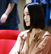 “역시 김혜수!”… 단발머리도 완벽 소화하는 ‘여신의 품격’