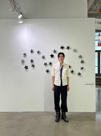 던의 또 다른 자아…버추얼 아티스트 ‘이단 매버릭’, 2년 연속 뉴욕 포커스 아트페어 참가