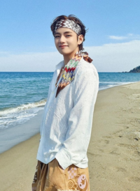 ‘심장파괴자’ 킹태형…BTS 뷔, 청량·강렬함 공존하는 여름 대표돌