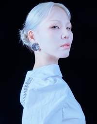 KIA, 연예인 릴레이 승리기원 시구