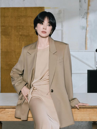 ‘화보 장인’ 송혜교, 눈빛만으로 서사 완성… 클래스가 다른 고혹미