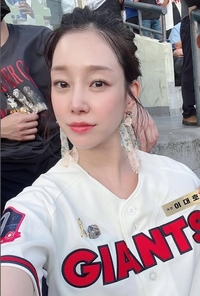 “하늘에서도 롯데 응원할듯”…꽃과 자이언츠를 사랑한 배우 이서이, 비보에 애도물결