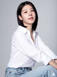 ‘청담국제고’ 허현서, 청초함부터 시크함까지 ‘黑白’ 반전매력