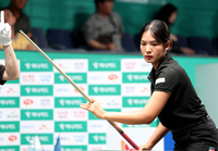 LPBA ‘김가영 천하’ 11개월만 제동…스롱 피아비 결승행 ‘통산 8번째 우승 정조준’