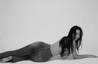 나인뮤지스 이유애린, 상의 탈의한 채 청바지만…‘과감한 변신’